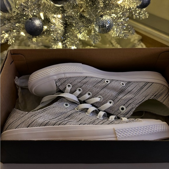 Brand New - Never worn converse - All Star Chuck Taylor’s 2 - Picture 3 of 9